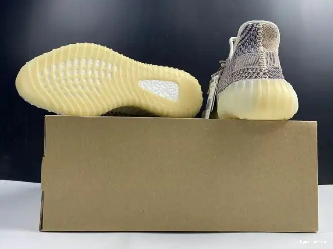 hype Boost V2 Pearl Adidas Yeezy Ash GY7658 350 0605